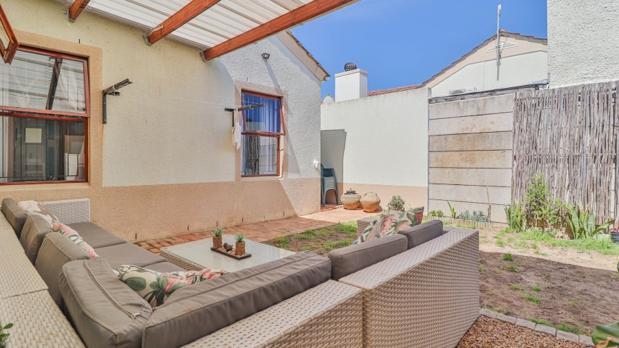 2 Bedroom Property for Sale in Victoria Park Western Cape